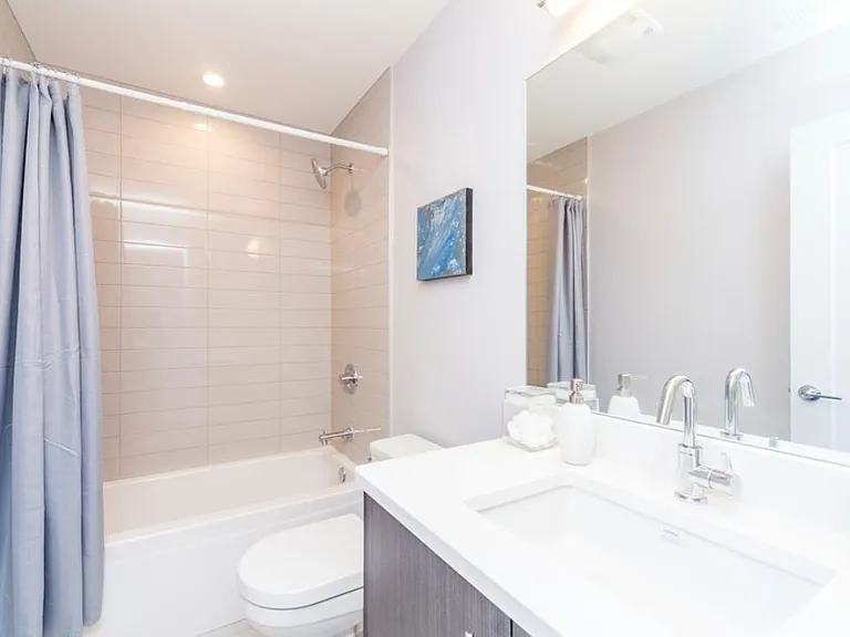 2424 W Fillmore St #1 — Photo 19