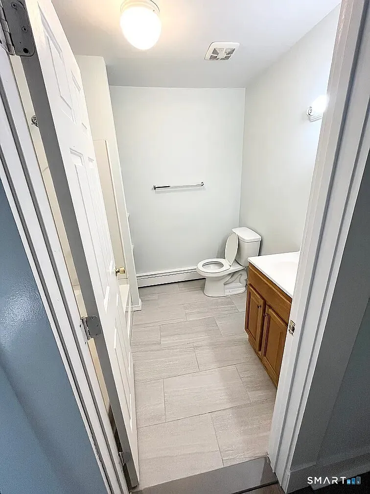 2 bed, 1000 sqft, $1,850 — Photo 3