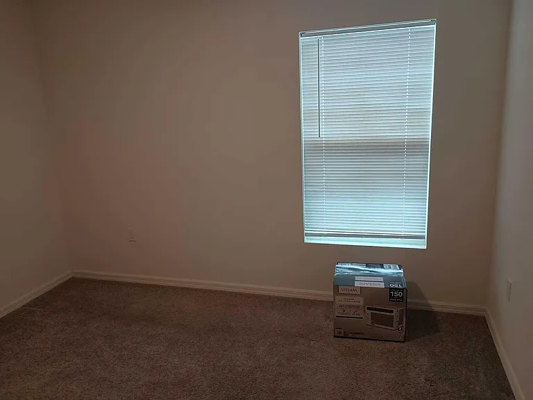 337 SE Starfish Ave — Photo 10