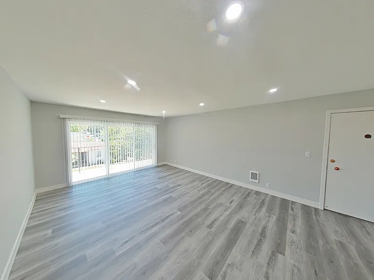 342 Highland Ave #301 — Photo 10