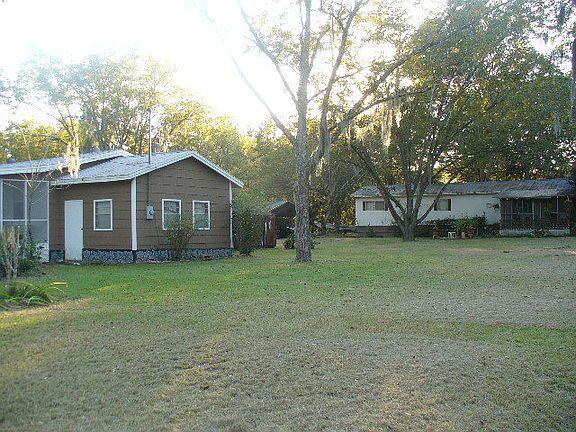 4th image of 7882 Dogwood Ln