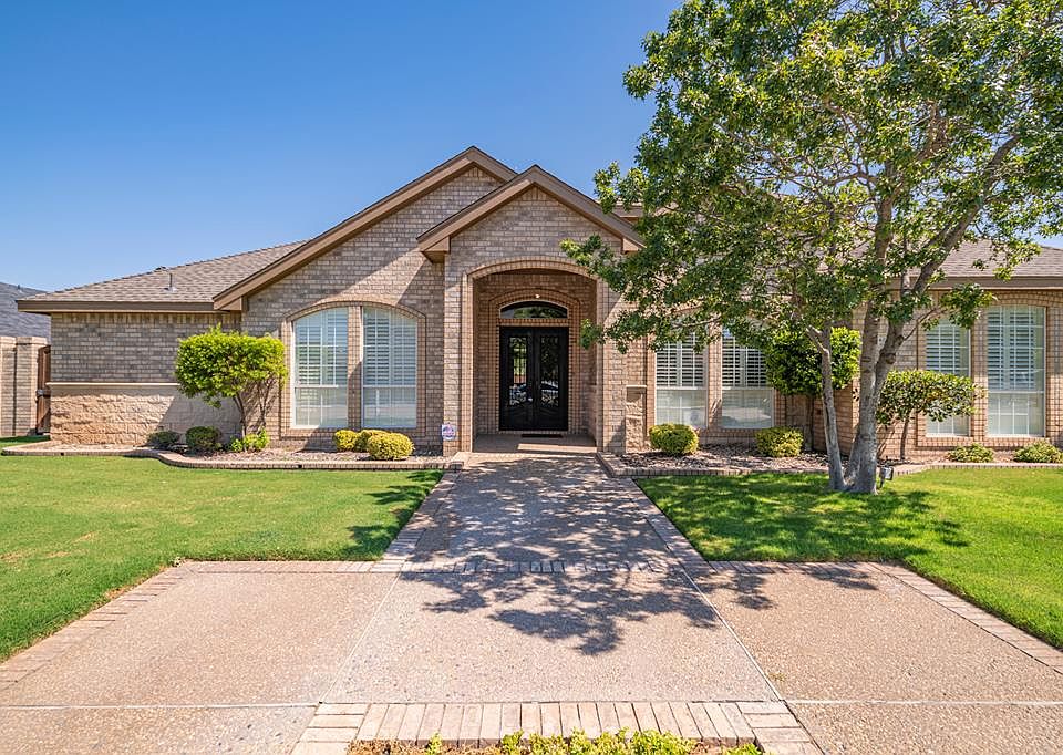 1st image of 49 La Promesa Cir