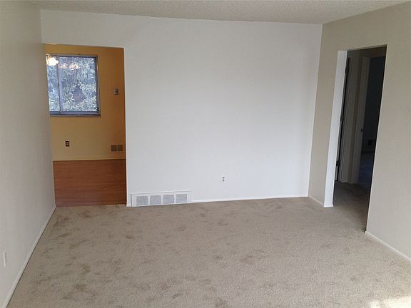 4th image of 4849 Mansfield Ave APT 4