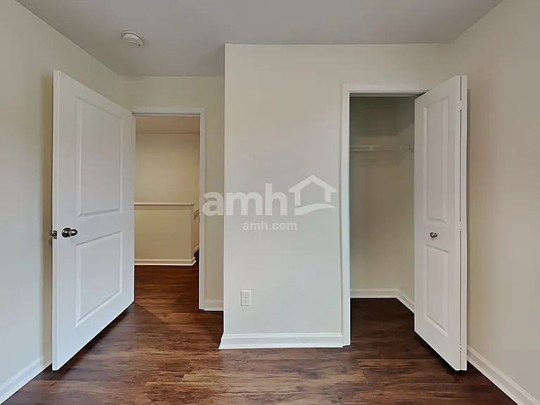 204 Castlebrook Dr — Photo 20