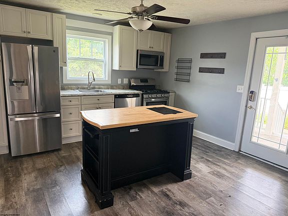 2nd image of 347 Bradley Ct