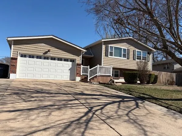 944 S Ash St, Newton, KS 67114
