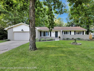 5620 Grand River Dr, Grand Ledge, MI, 48837