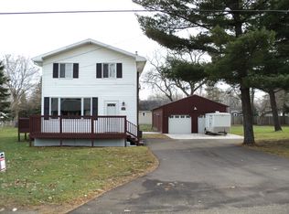 2040 Delhi St NE, Holt, MI 48842