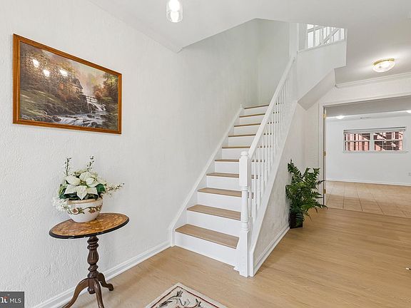4th image of 5556 Jowett Ct