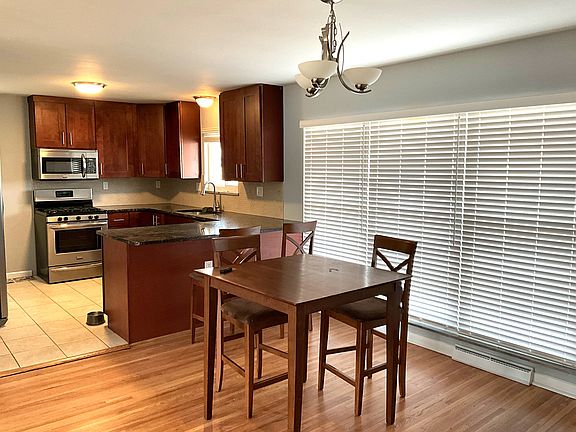 5th image of 8908 Iroquois Dr