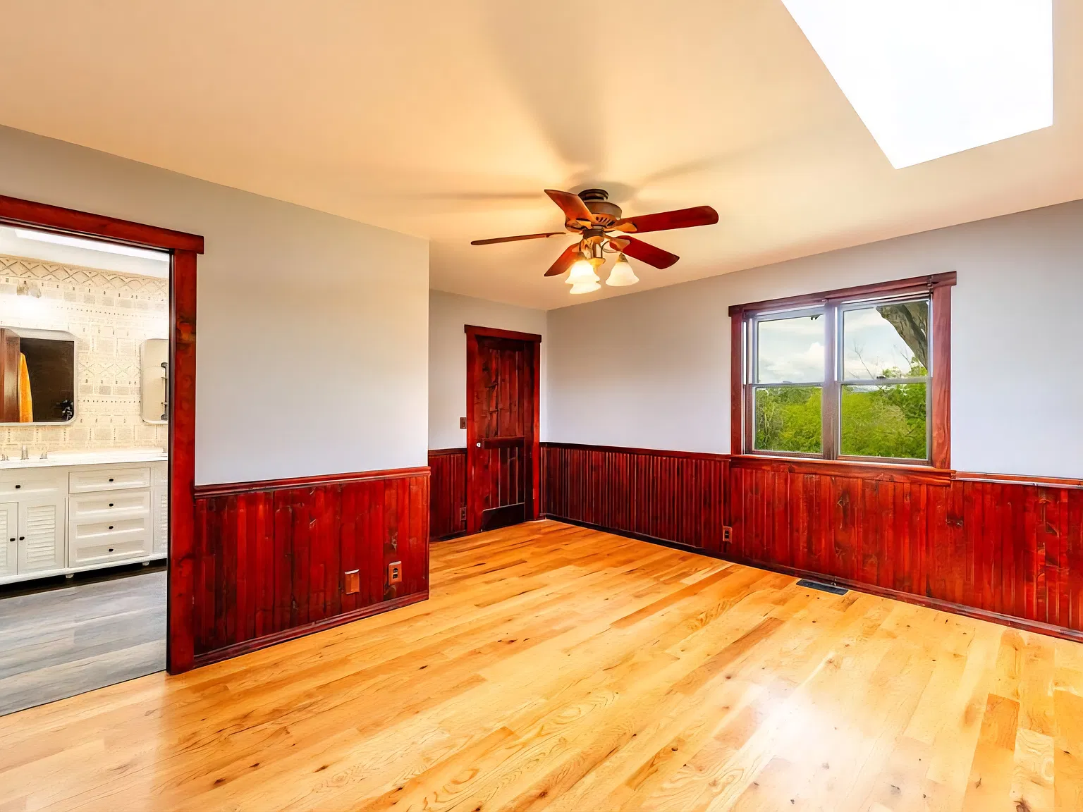 555 Big Goose Rd — Photo 3