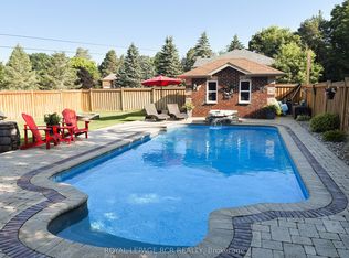 10 Fisher Dr, Adjala Tosorontio, ON L0M1J0