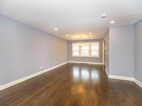 5th image of 8239 S Oglesby Ave