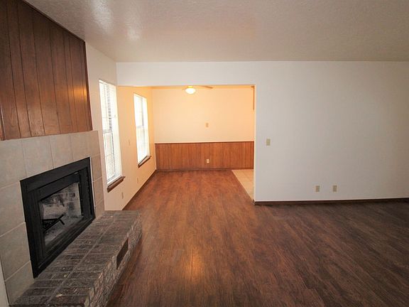 5th image of 237 Chalmette Dr APT C