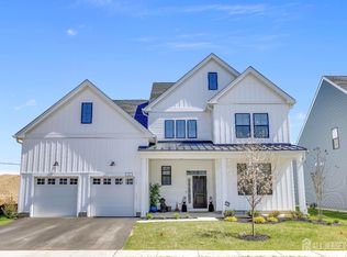 72 Ross Ln, Cranbury, NJ