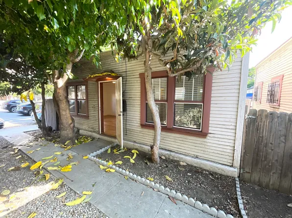 (undisclosed Address), Los Angeles, CA 90046