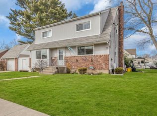 245 Grant Ave FLOOR 1, Farmingdale, NY 11735