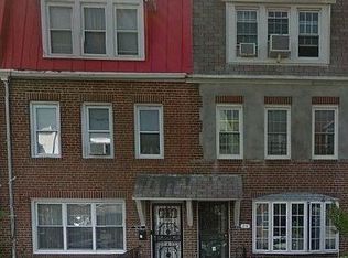 20-35 32nd St #3, Astoria, NY 11105