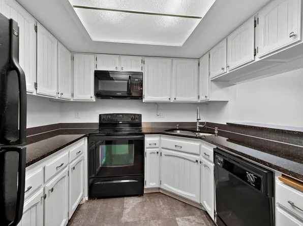 2601 NE 4th St APT 623, Renton, WA 98056