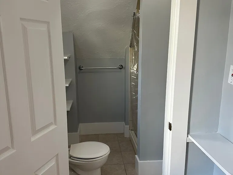 18 Osgood St #3 — Photo 13