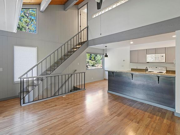 3rd image of 1001 Commonwealth Dr #177