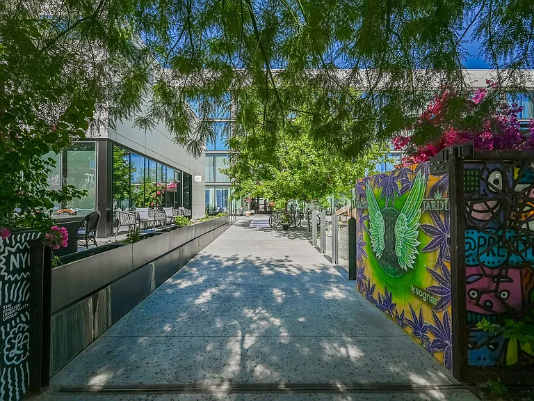 353 E Bonneville Ave #753 — Photo 42