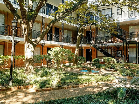 allen-house-apartments-houston-tx-building-photo (1)