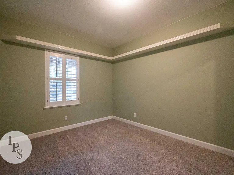 1891 E Oak Haven Dr — Photo 17