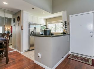 24474 Valle Del Oro UNIT 204, Santa Clarita, CA 91321