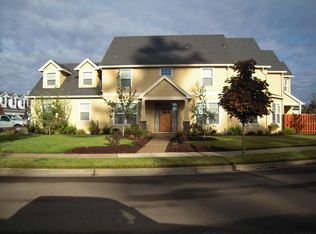 19483 Orchard Grove Dr, Oregon City, OR 97045