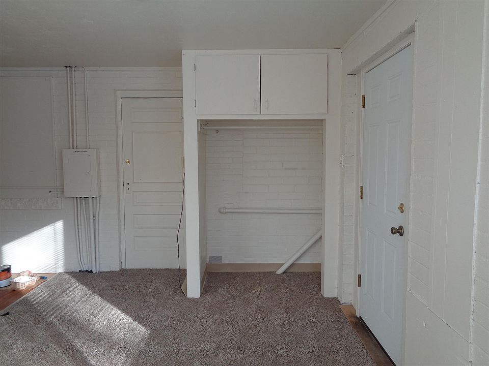2nd image of 1165 10th St APT R