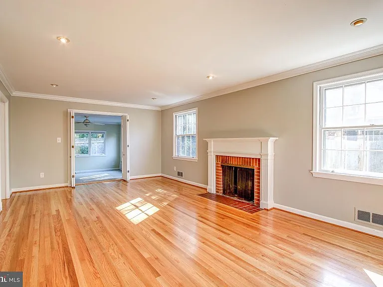 5600 Beam Ct — Photo 8
