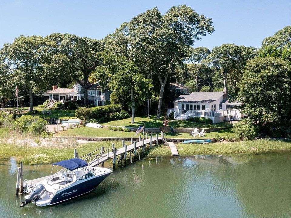 2125 Pine Tree Road, Cutchogue, NY 11935 Zillow