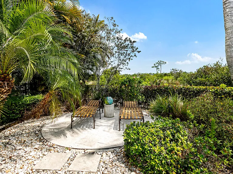 6700 Fox Hollow Dr — Photo 32