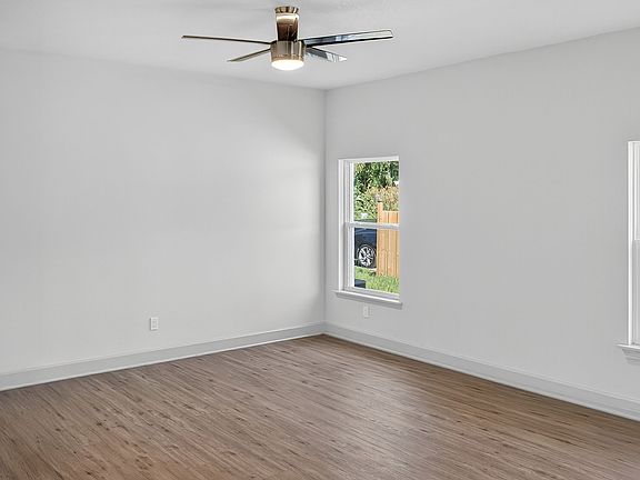 5th image of 362 Oliver Dr