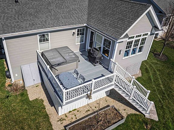 3rd image of 24 Sierra Hill Drive