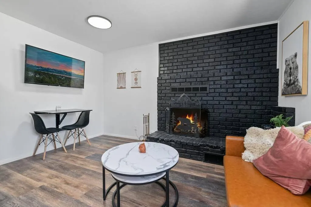 1 bed, 1.0 bath, 300 sqft, $1,360 — Photo 3