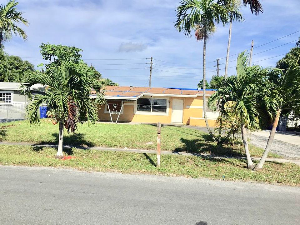 1st image of 2421 NW 11th St