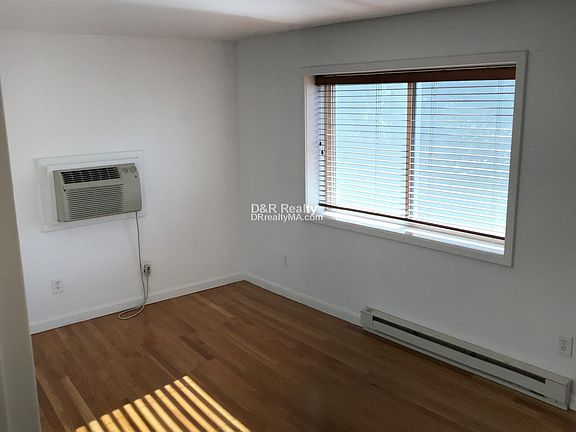 5th image of 73 Park St #44