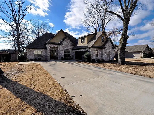 805 Gloucester Dr, Jonesboro, AR 72401
