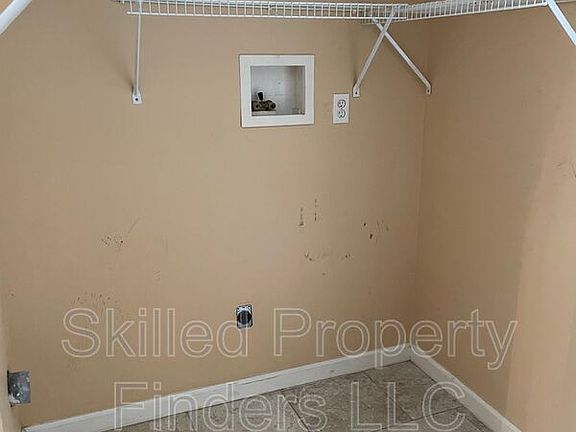 2nd image of 537 Emmett St