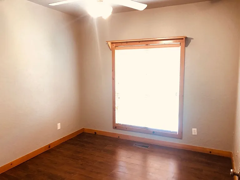 4205 S Telephone Rd — Photo 9