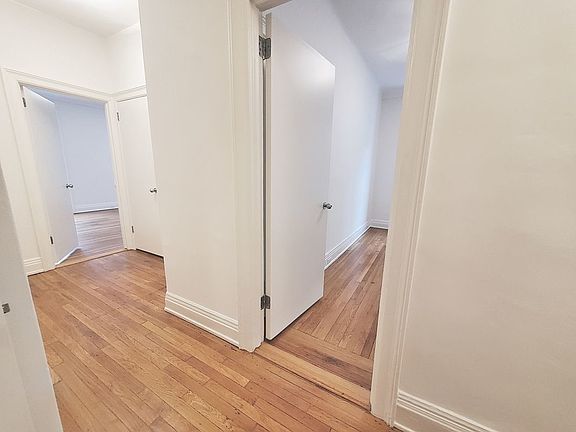 5th image of 680 W End Ave #8A1