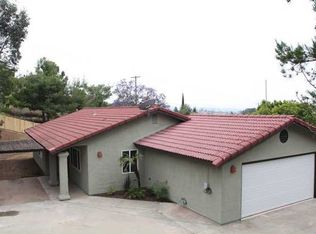 12315 Winter Gardens Dr, Lakeside, CA 92040