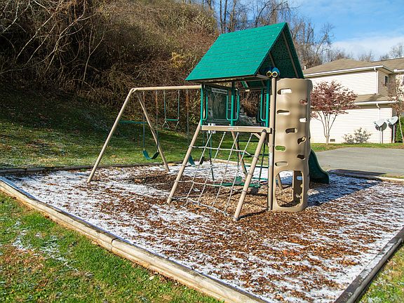 Crestview Playground