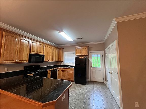 2nd image of 728 Meagan Ln