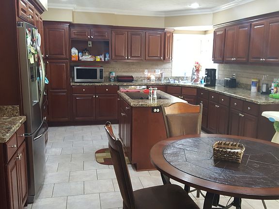 4th image of 4836 Oak Meadow Ct