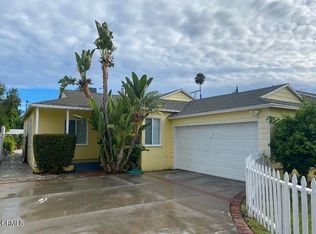 17616 Calvert St, Encino, CA 91316