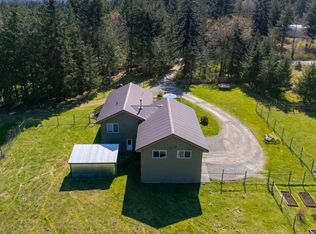 2892 Maridge Rd, Comox Valley, BC V9J 1M9