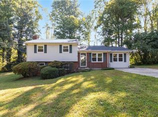 201 Wedgewood Dr, Jamestown, NC 27282